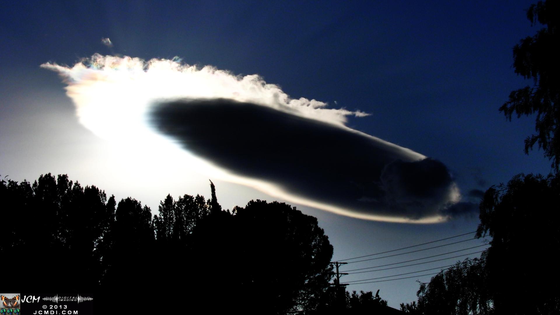 3-9-2010 Spectacular UFO lenticular Cloud and sunset stills with rainbow ice crystals